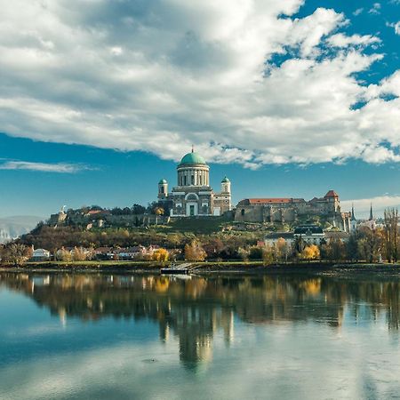 Villa Gran Естерґом Екстер'єр фото